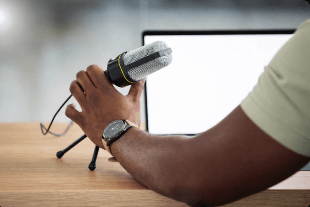 Online Press feature presentation